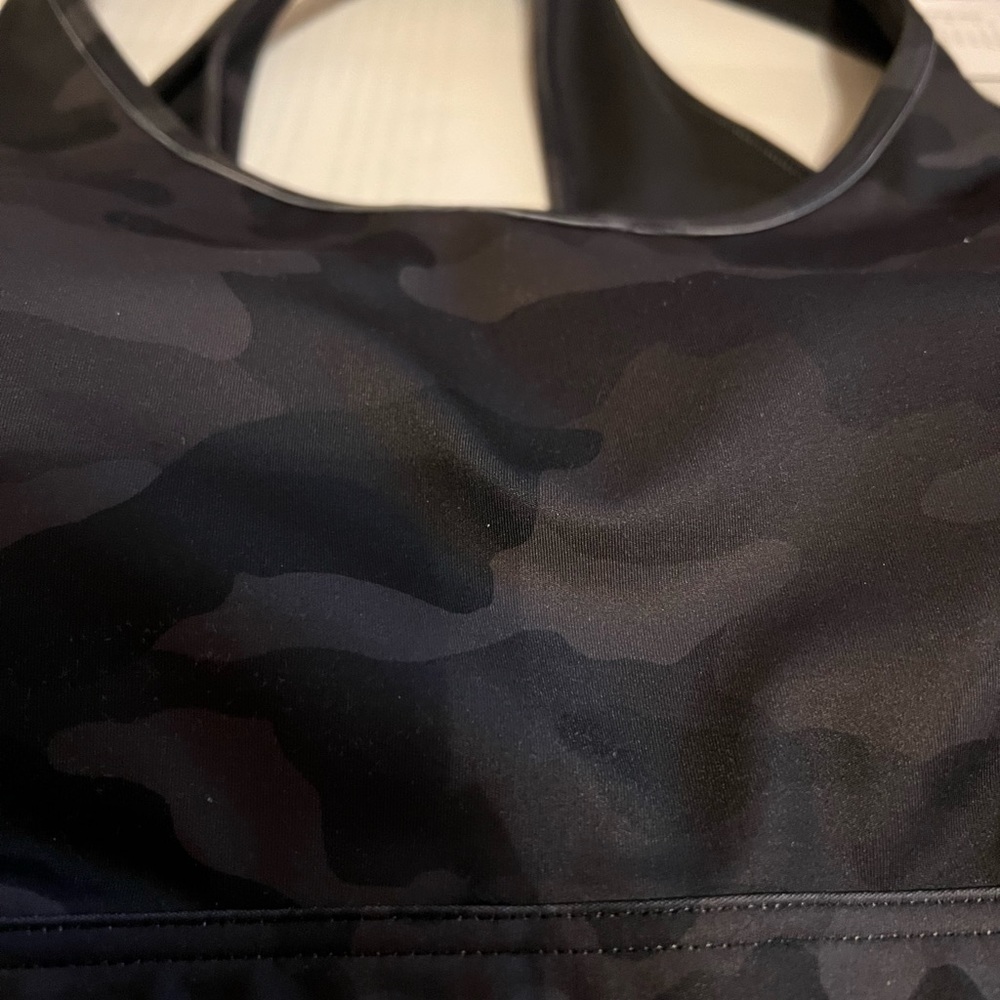 IDEOLOGY sports‎ bra, crossover back, Size 2X Black/Gray Camouflage Print - Picture 7 of 8